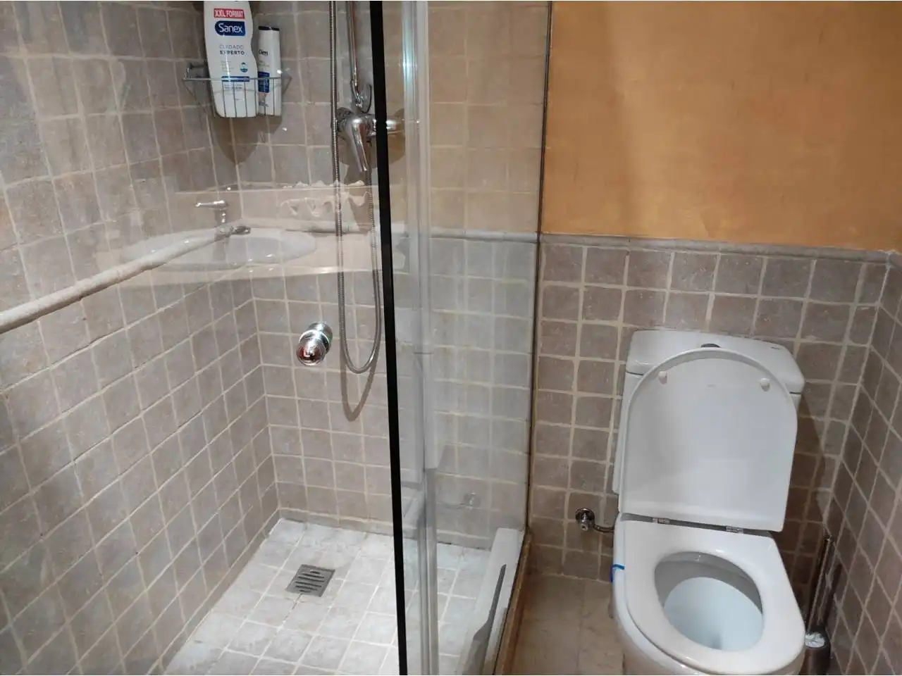 Bathroom of Flat for sale in  Palma de Mallorca  with Air Conditioner, Private garden and Terrace