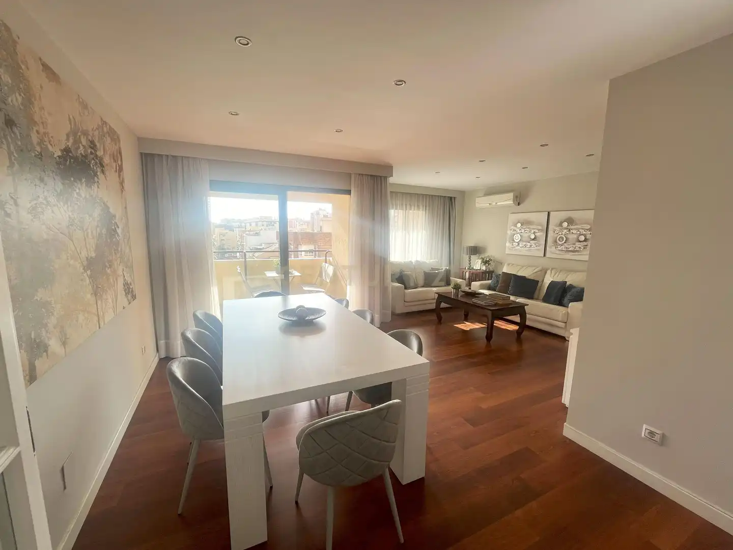 Dining room of Flat for rent in Málaga  with Air Conditioner, Oven and Washing machine