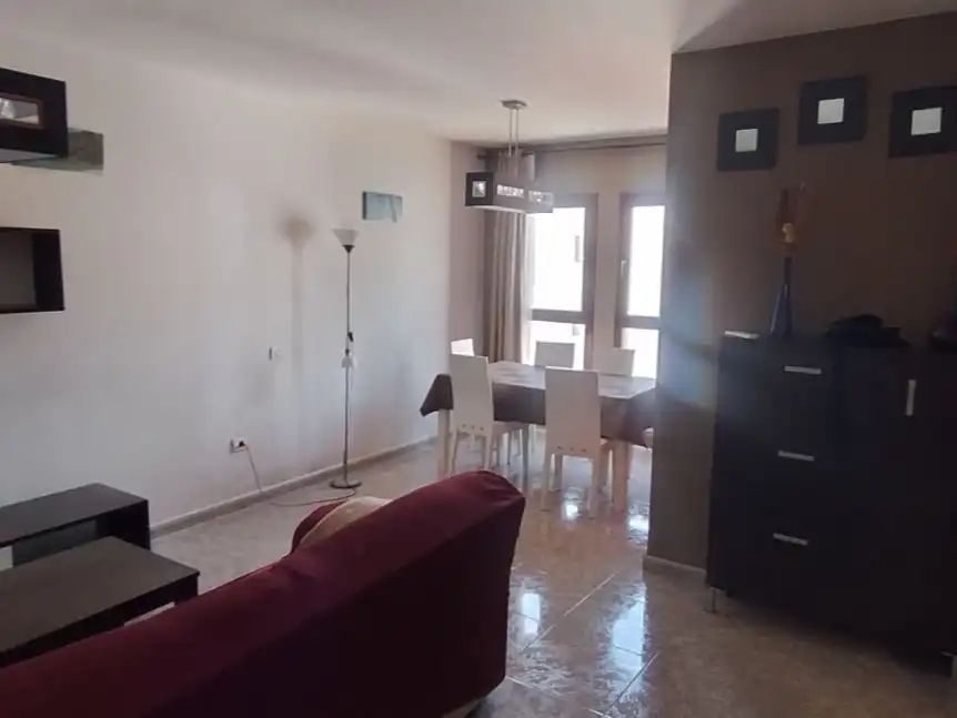 Sala d'estar de Pis en venda en Santa Lucía de Tirajana amb Aire condicionat