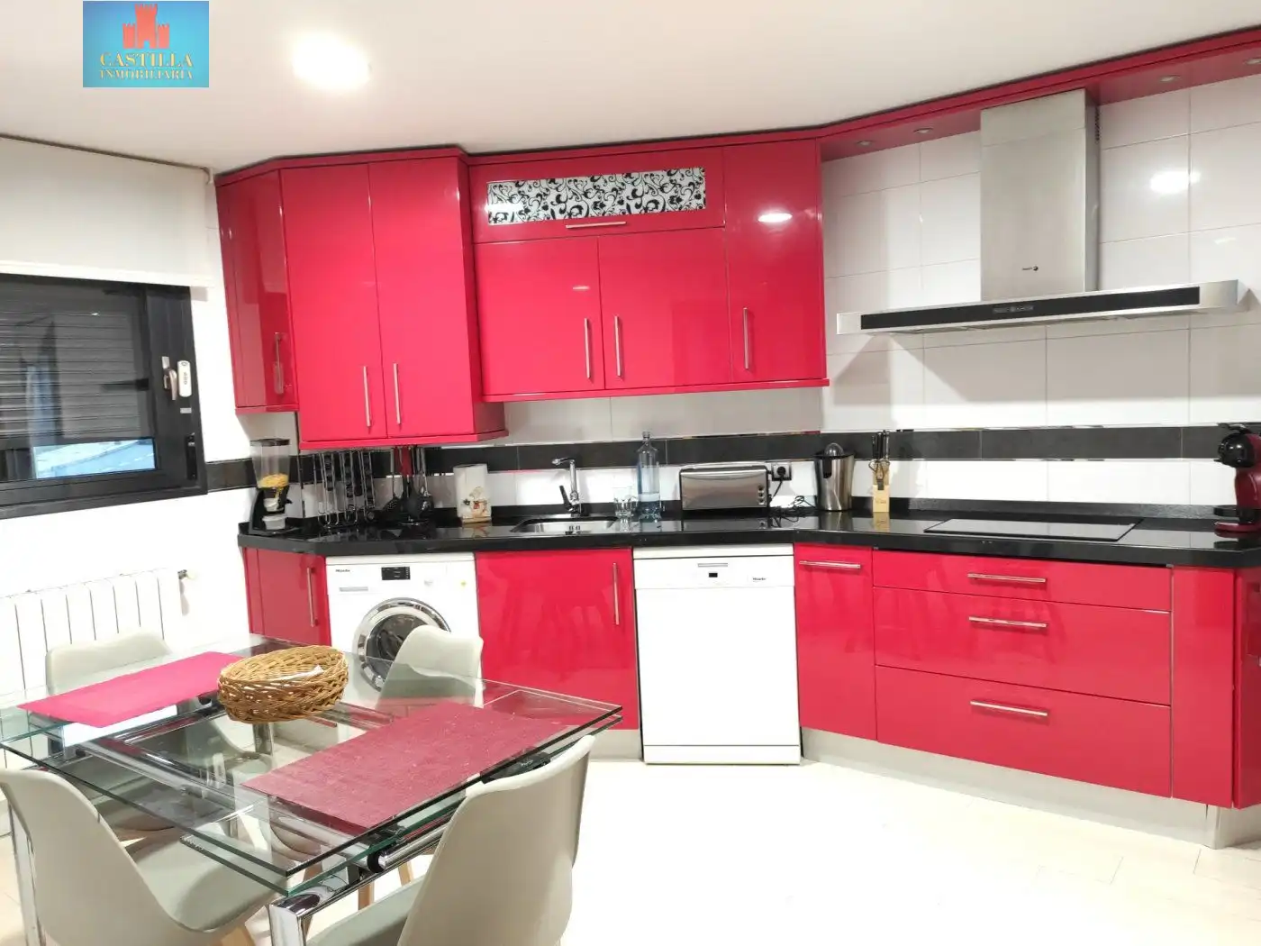 Cocina de Casa adosada en venta en Ávila con Aire acondicionado, Calefacción y Terraza