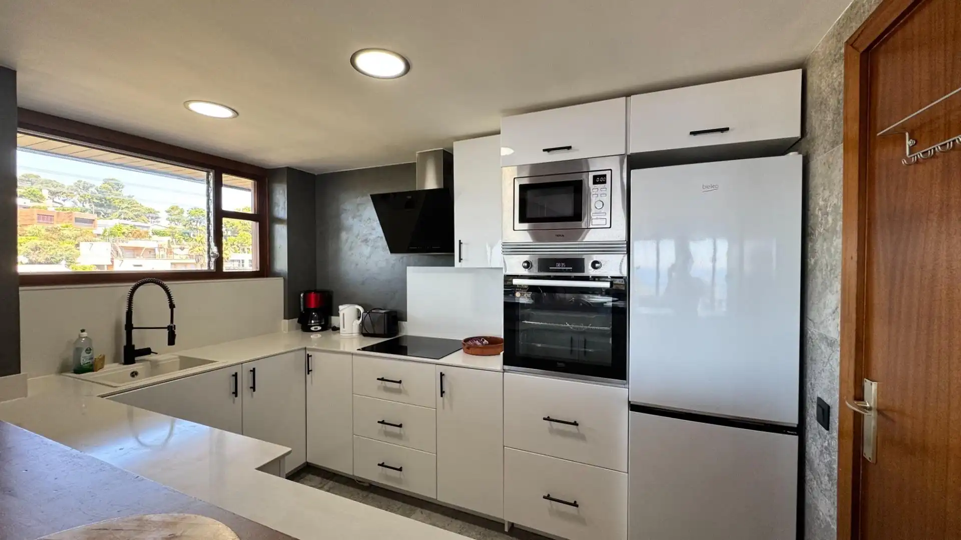 Cocina de Piso en venta en Calonge i Sant Antoni con Jardín privado, Terraza y Trastero