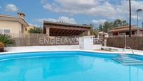 Swimming pool of House or chalet for sale in Carcaixent  with Air Conditioner, Heating and Private garden