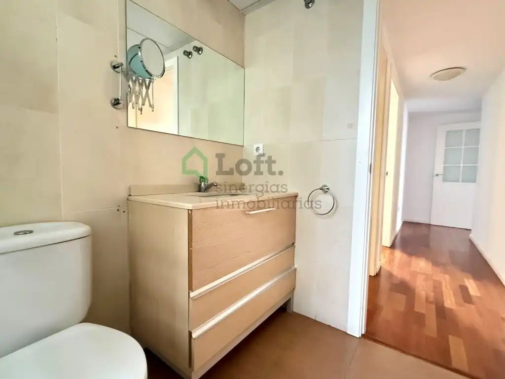 Badezimmer von Wohnungen zum Verkauf in Badajoz