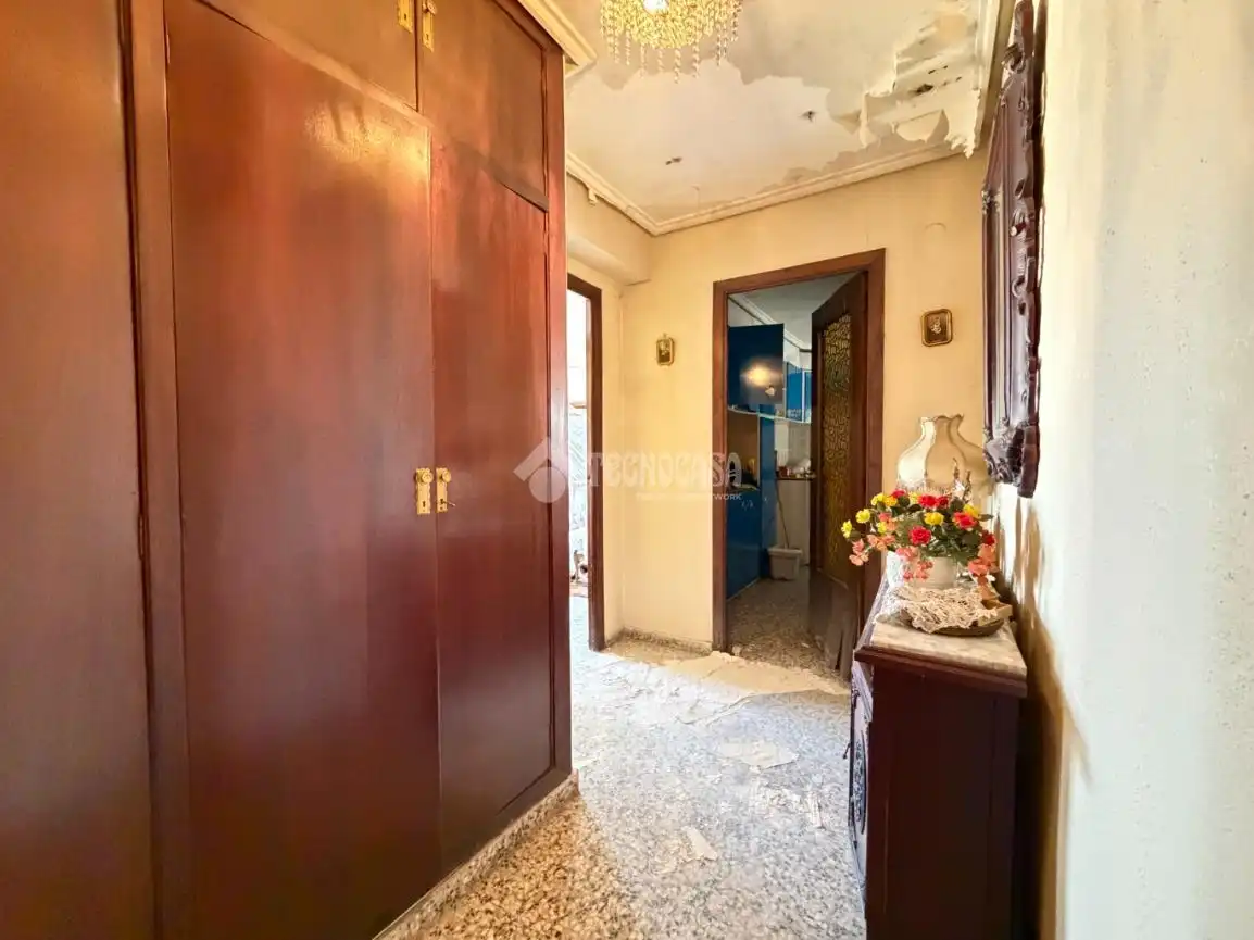Piso en venta en Xirivella con Balcón