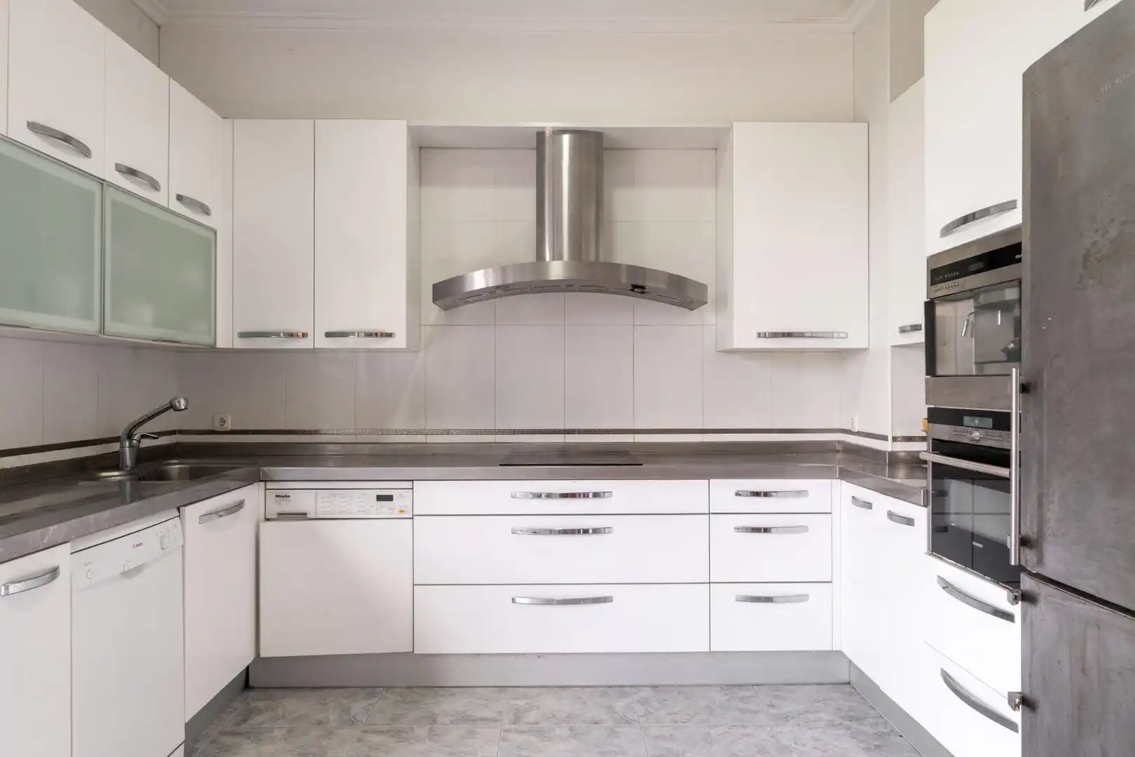 Cocina de Casa adosada en venta en Donostia - San Sebastián  con Calefacción, Jardín privado y Terraza