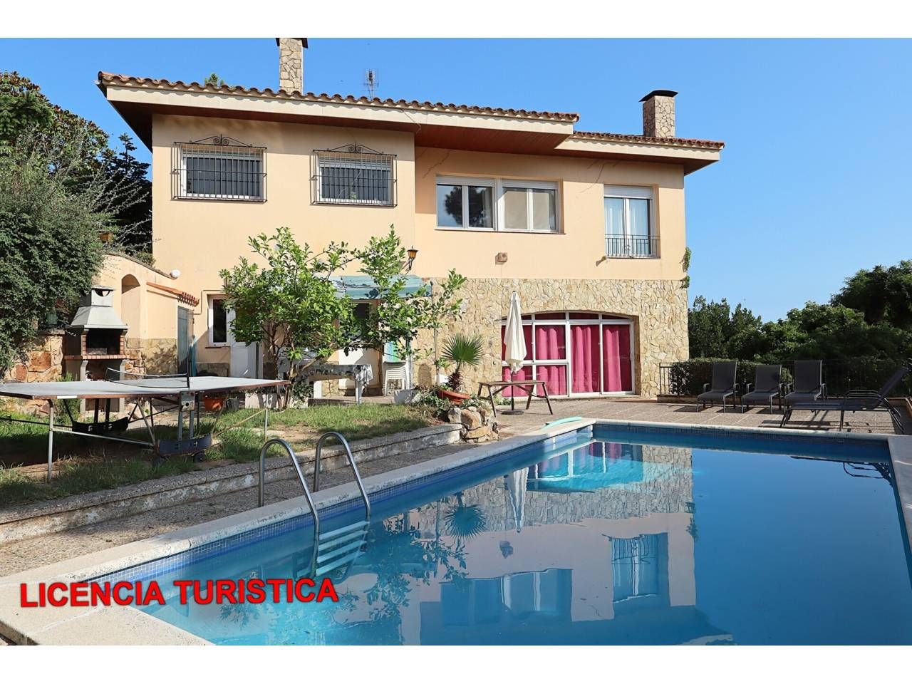 Vista exterior de Casa o xalet en venda en Lloret de Mar amb Aire condicionat, Calefacció i Jardí privat