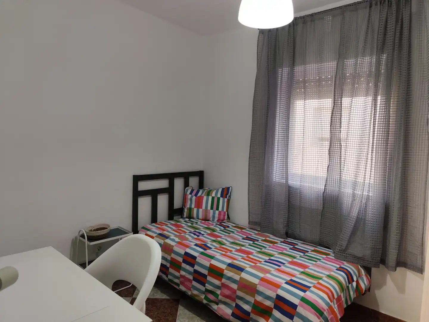 Flat for rent in Calle Ramón y Cajal, Centro