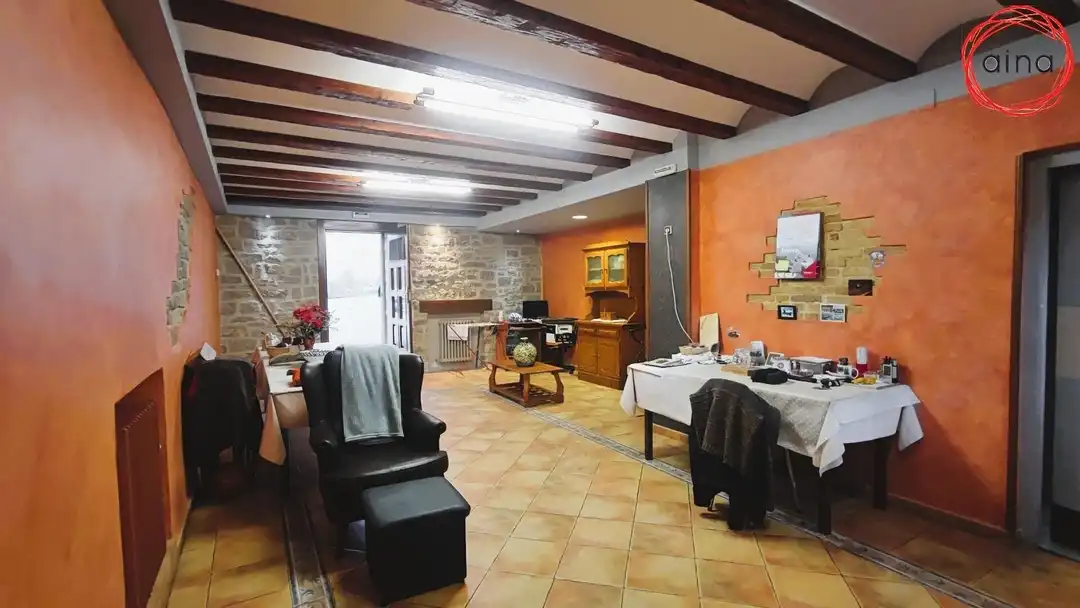 Casa o xalet en venda en Pueyo / Puiu amb Aire condicionat, Calefacció i Jardí privat