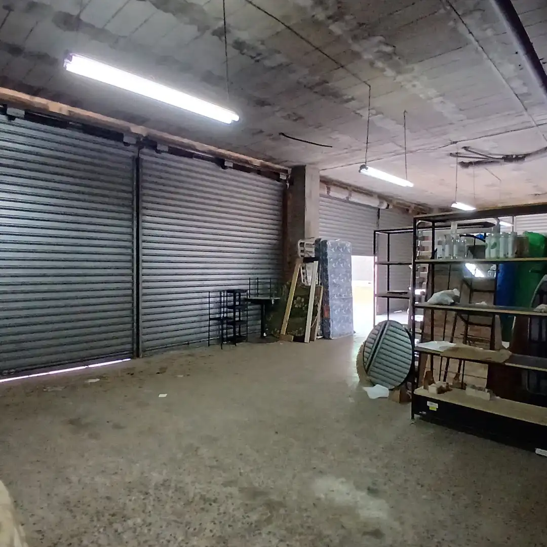 Local comercial en alquiler en Avinguda de Cubelles, imagen 2