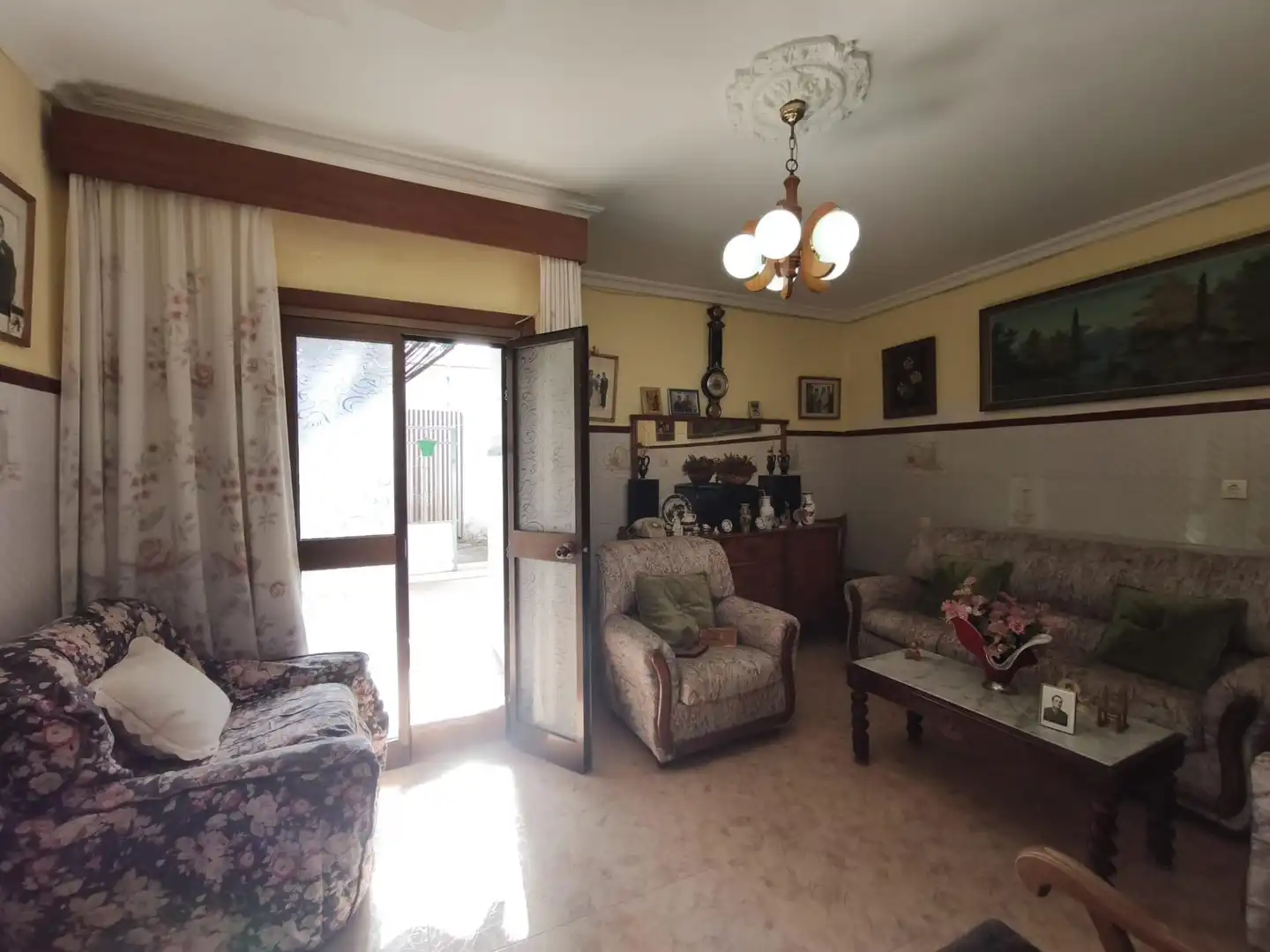 Casa amb terrassa en venda a El Carpio, imagen 3