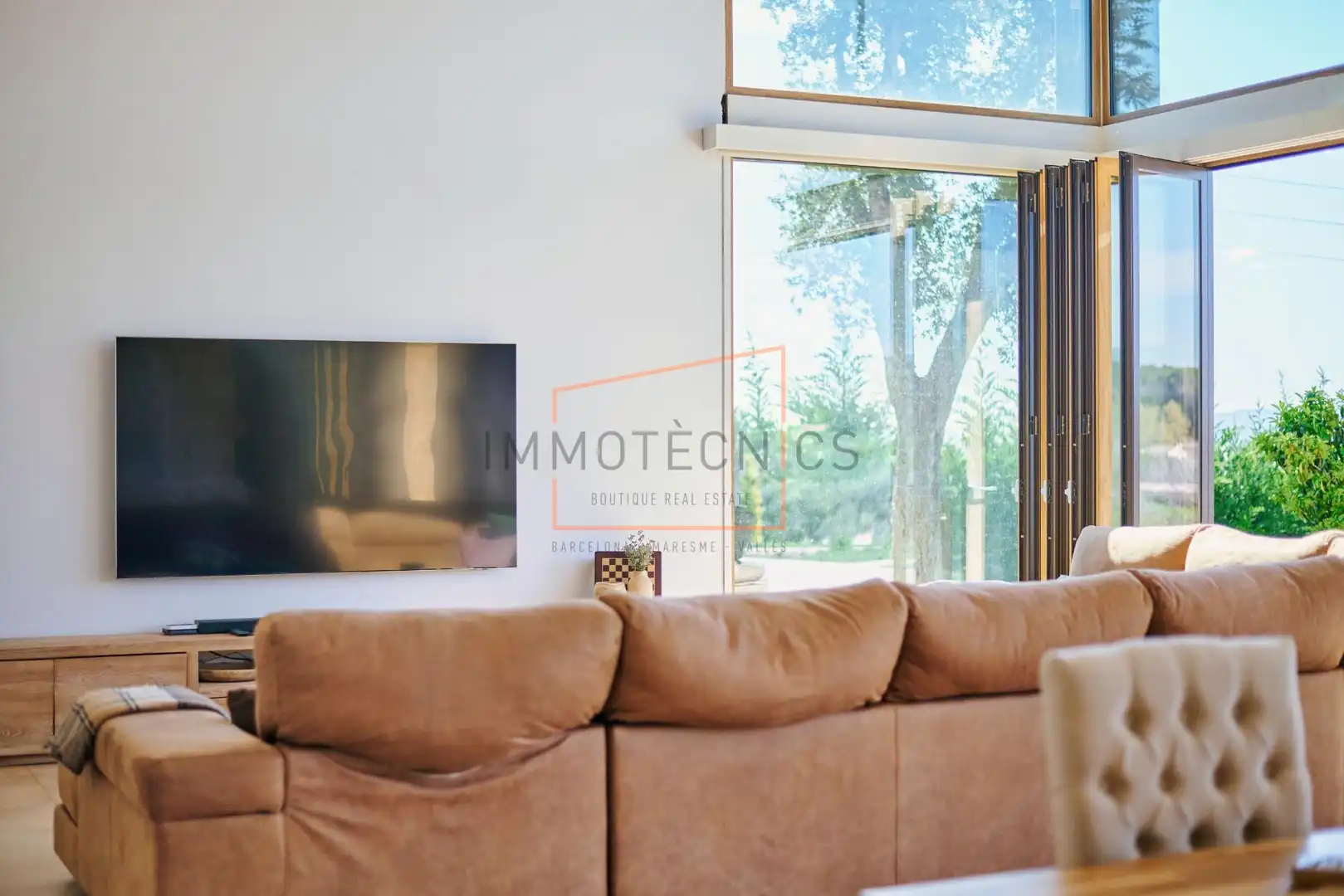 Sala d'estar de Casa o xalet en venda en Santa Eulàlia de Ronçana amb Aire condicionat, Jardí privat i Terrassa