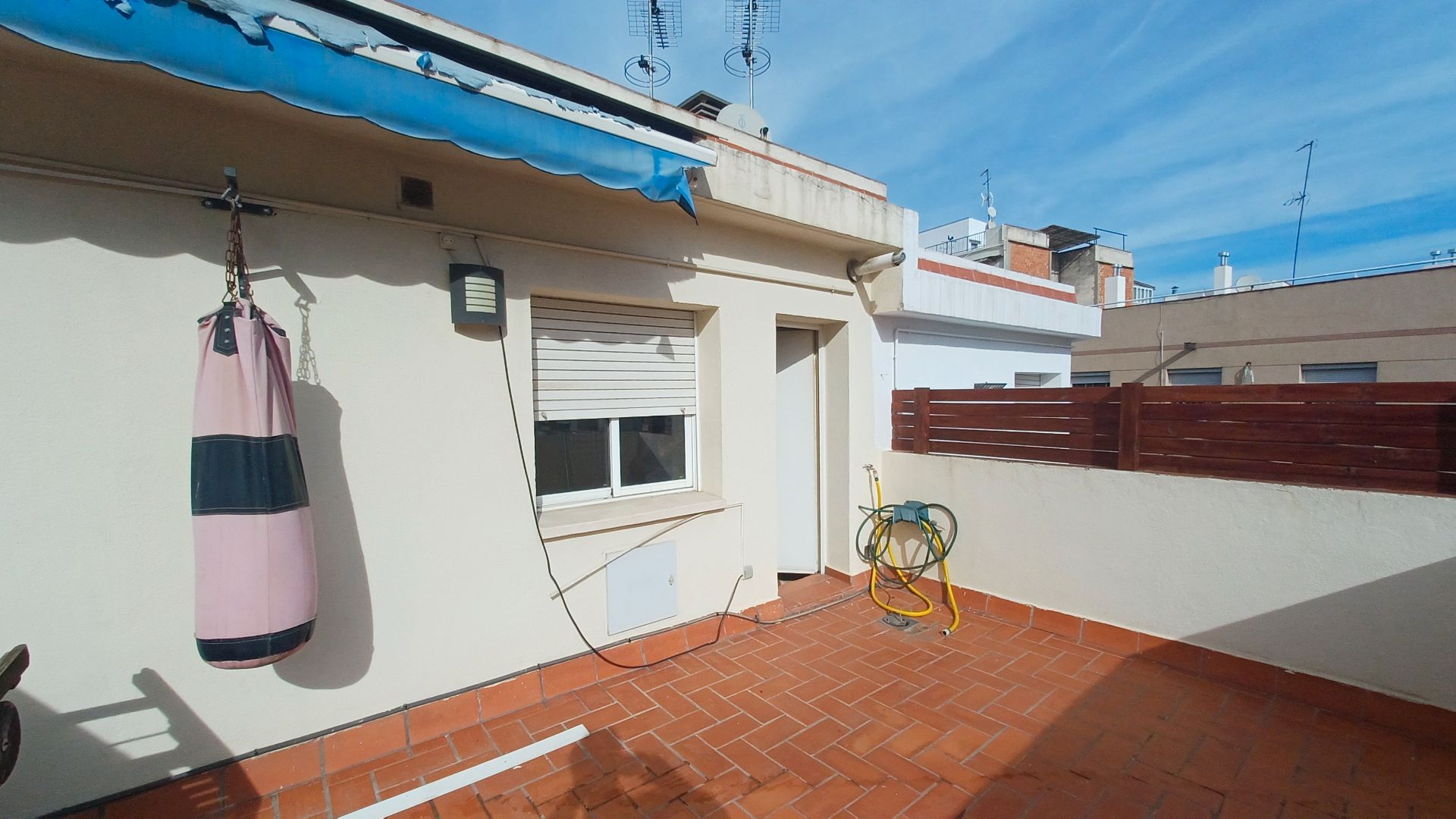 Casa adosada en venda a Carrer Mas, Collblanc