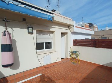 Reihenhaus mit Balkon zum Verkauf in Carrer Mas