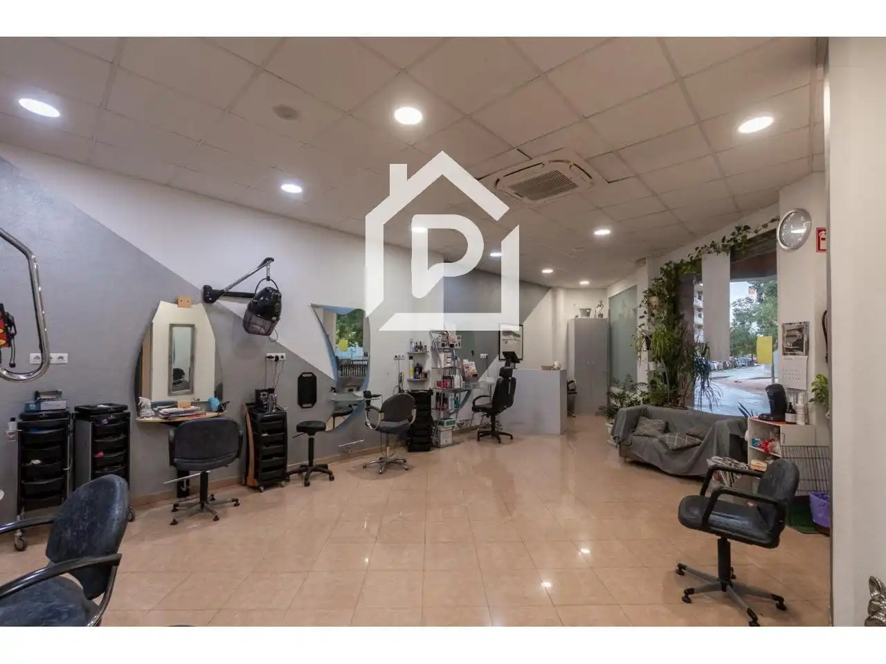Local comercial en venta en Joan Tutau, imagen 9