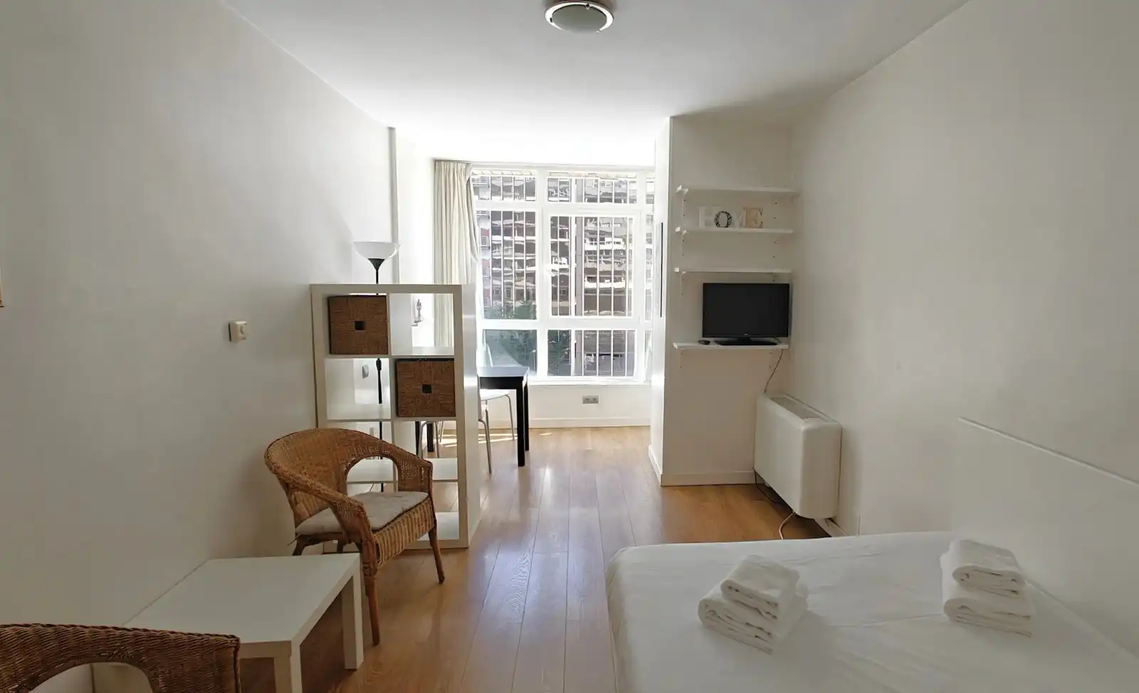 Schlafzimmer von Gebäude zur Miete in Chamartín