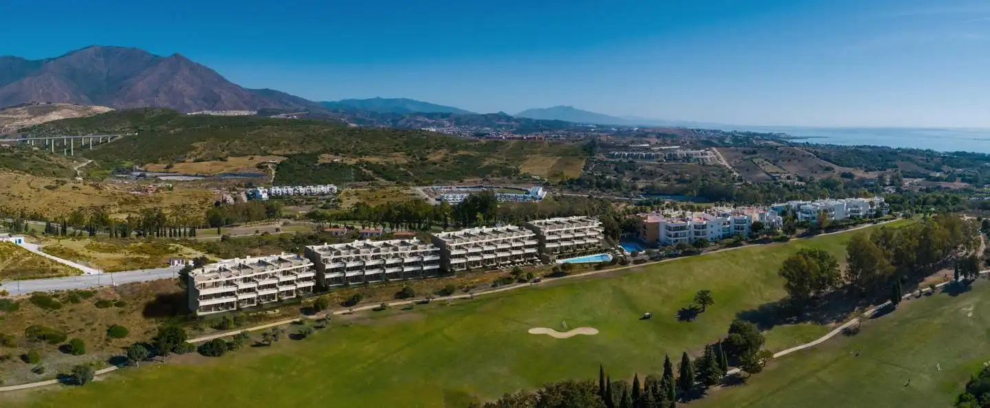 Vista exterior de Apartament en venda en Estepona amb Aire condicionat, Calefacció i Terrassa