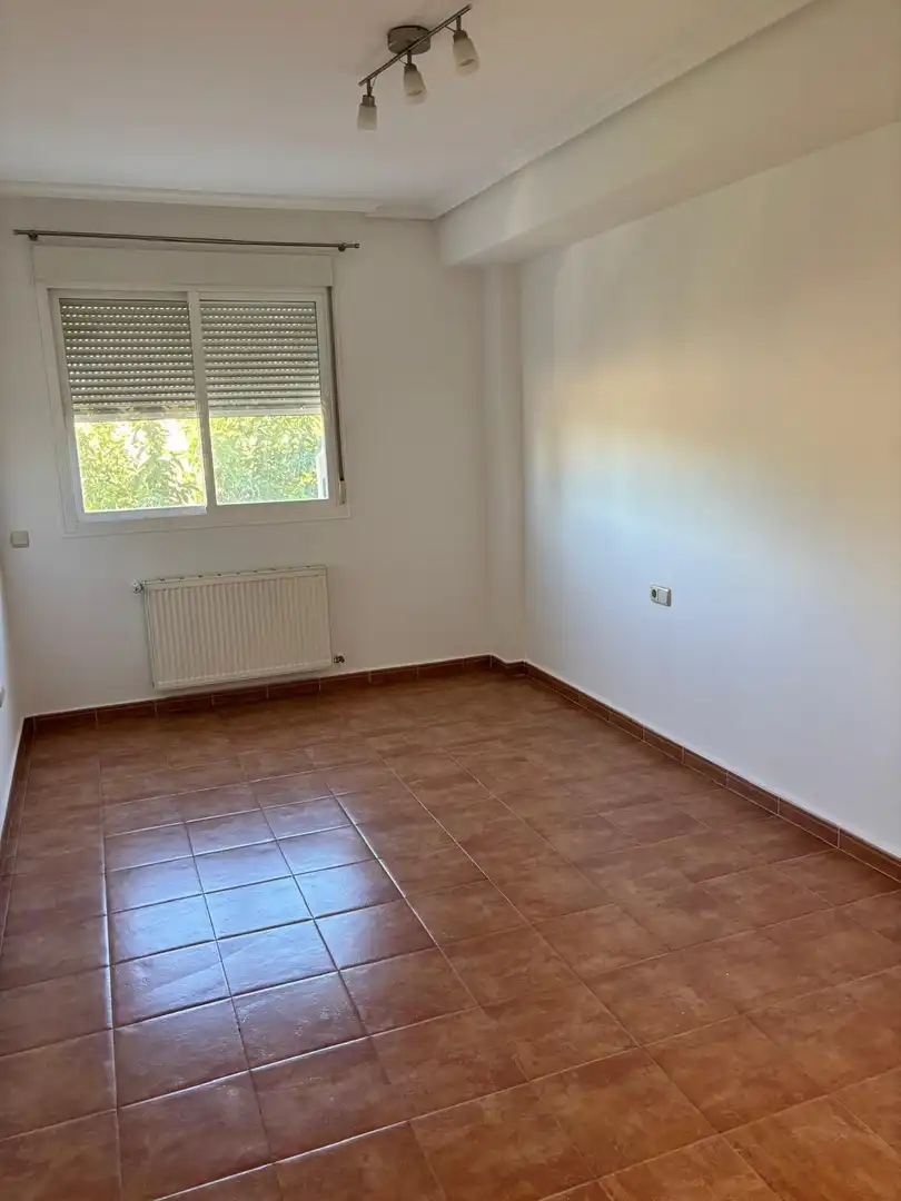 Dormitori de Casa o xalet en venda en Cáceres amb Aire condicionat, Calefacció i Jardí privat