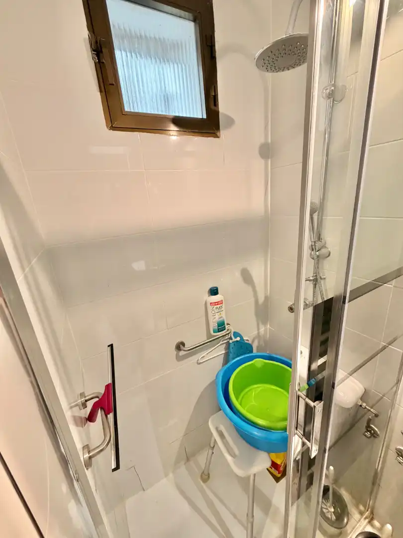 Baño de Local en venta en Madrid con Aire acondicionado y Calefacción