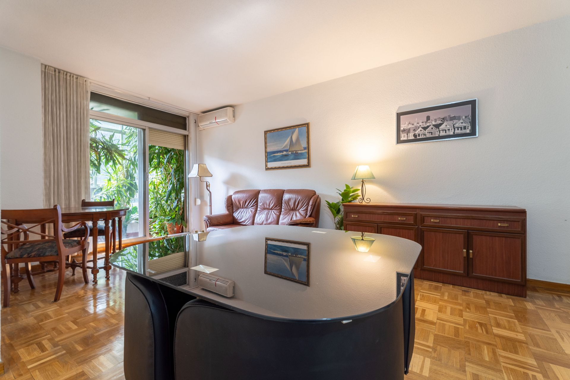 Bedroom of Flat to rent in  Madrid Capital  with Air Conditioner, Heating and Parquet flooring