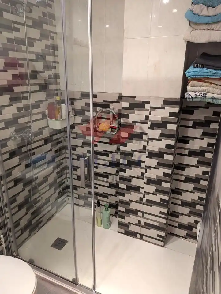Baño de Piso en venta en Miño con Calefacción, Parquet y Terraza
