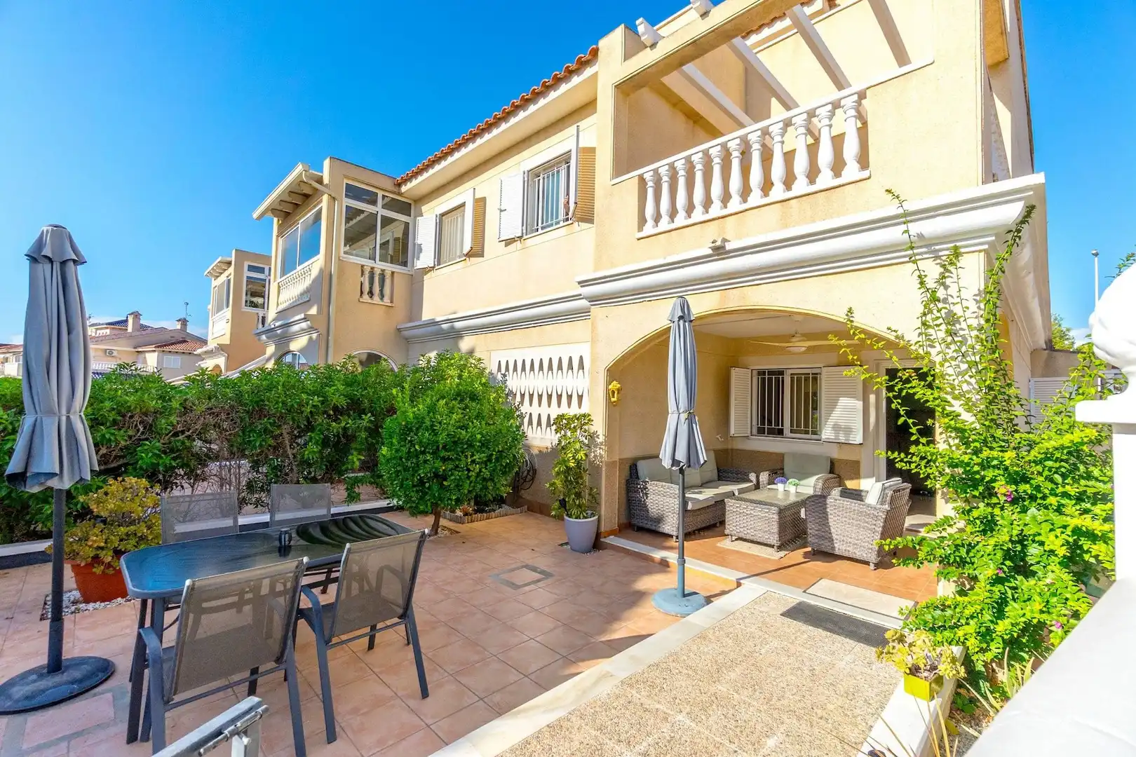 Terrassa de Dúplex en venda en Orihuela amb Aire condicionat, Jardí privat i Piscina