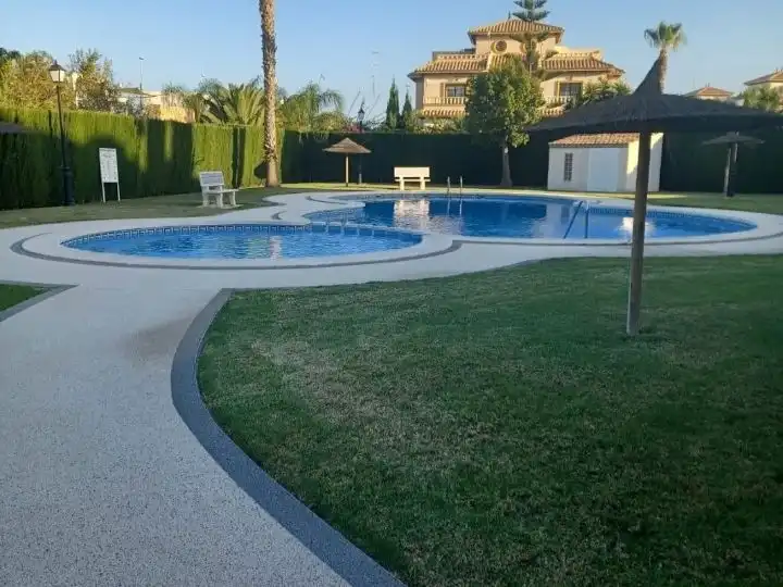 Reihenhaus mit Pool zur Miete in Cantabrico 3, imagen 13