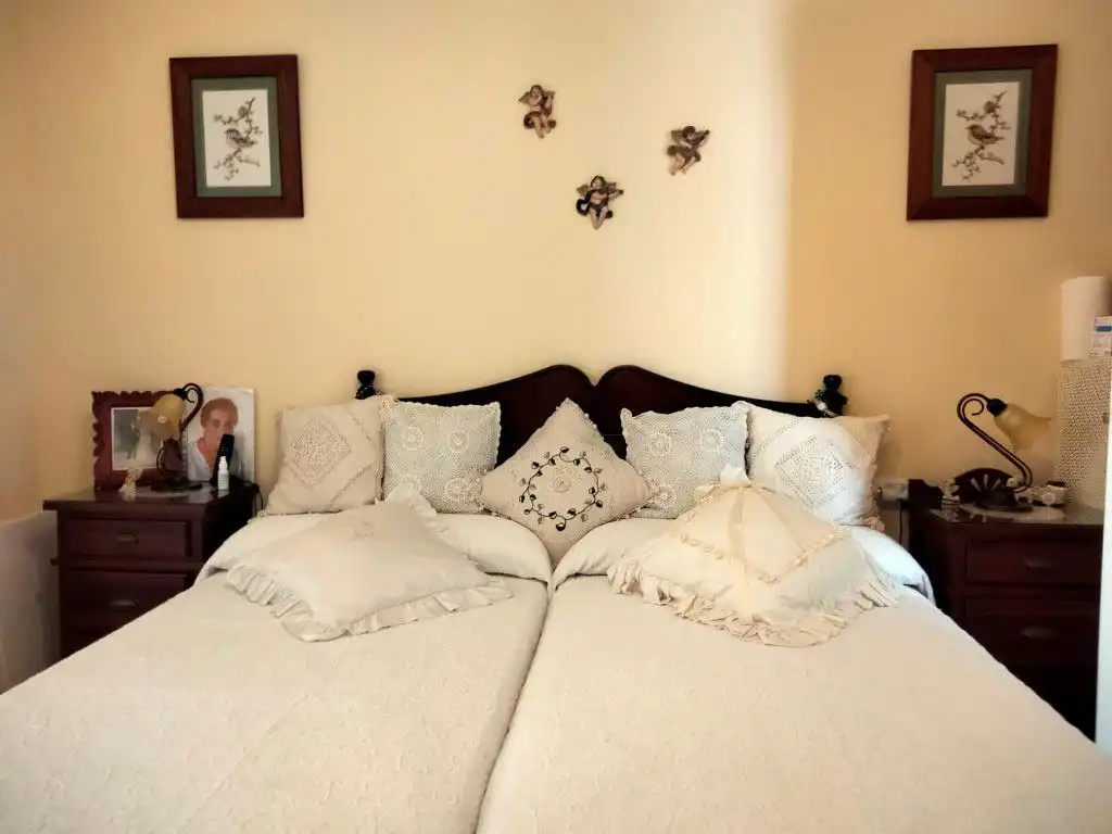 Habitación de Casa adosada en venta en Islantilla con Piscina comunitaria