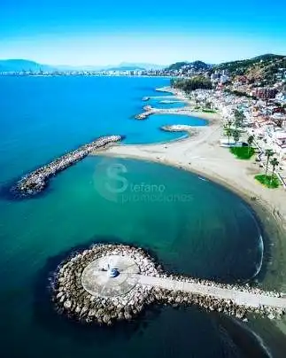 Vista exterior de Casa adosada en venta en Málaga con Aire acondicionado, Jardín privado y Terraza