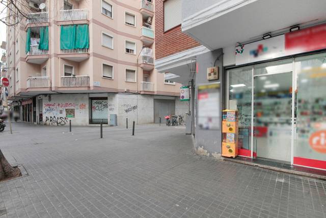 Local comercial en Venta en Av Torrente Gornal  en Collblanc