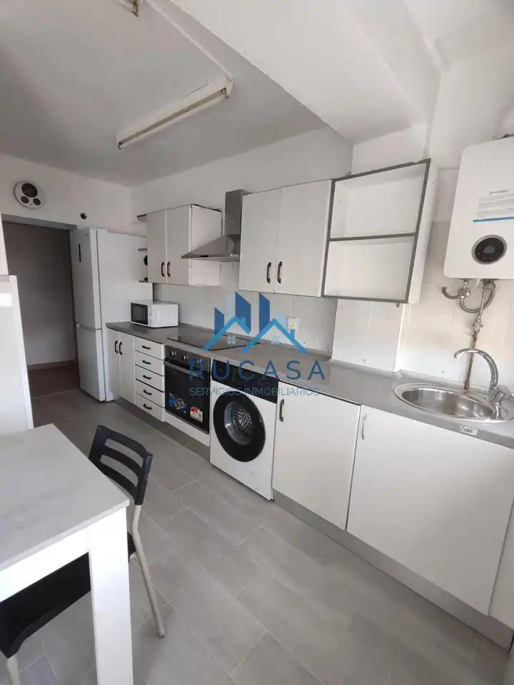 Kitchen of Flat for rent in Torrelavega 