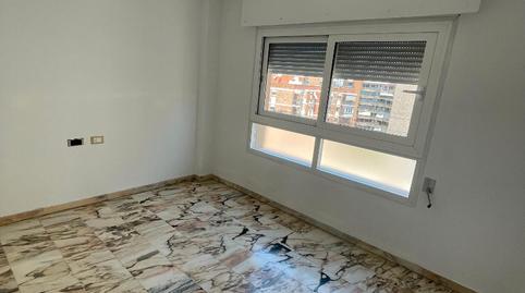 Foto 3 de Piso de alquiler en Calle Virgen de la Cinta, 30, Los Remedios,  Sevilla Capital