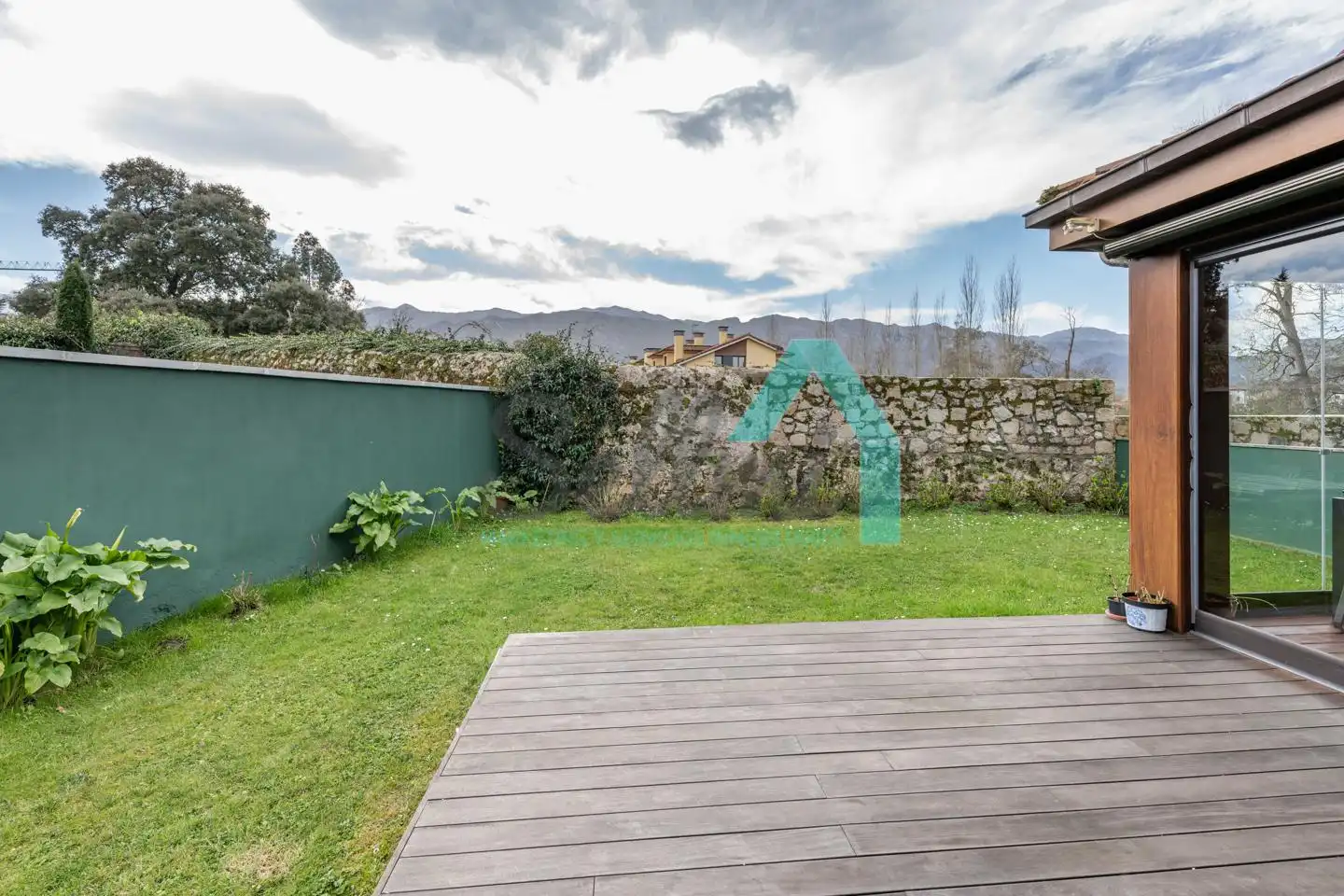 Garden of Detached homes for sale in Llanes  with Heating, Private garden and Terrace