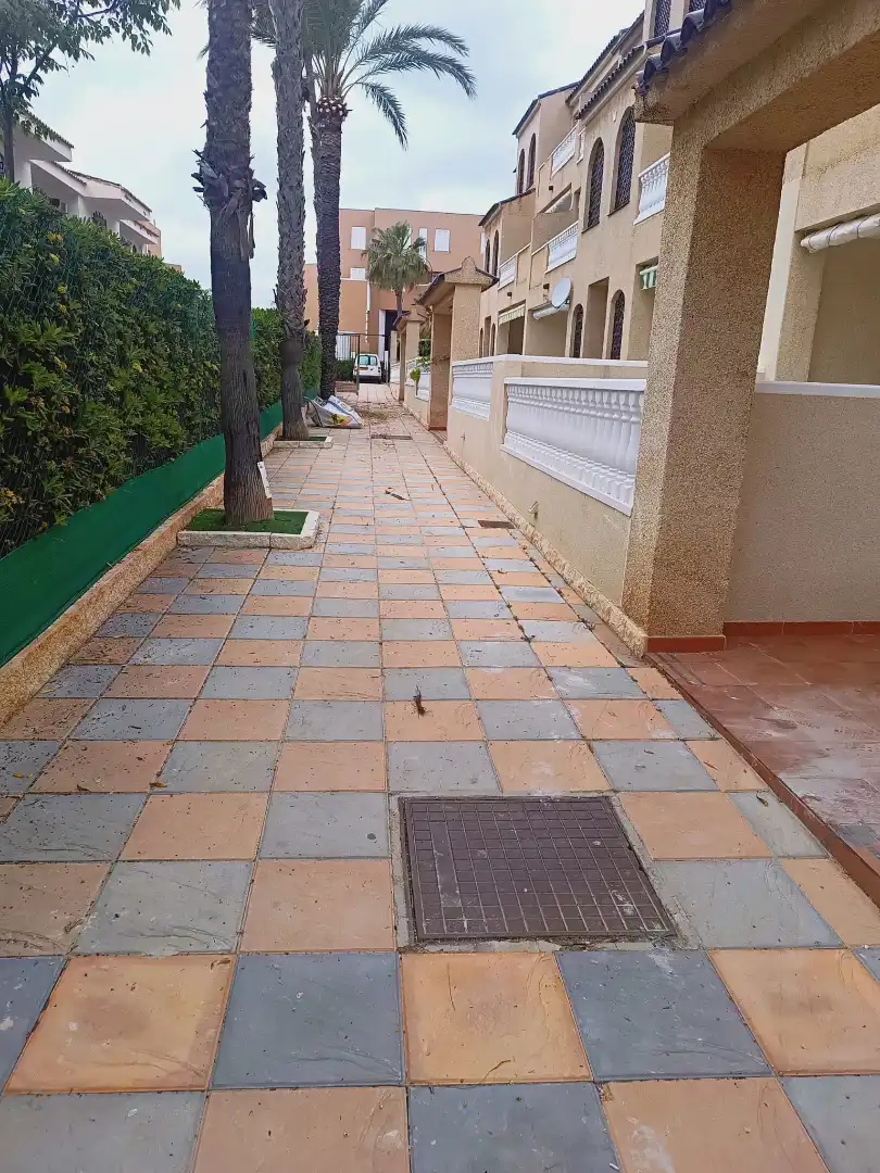 Terrasse von Wohnungen zum Verkauf in La Manga del Mar Menor mit Terrasse, Möbliert und Ofen