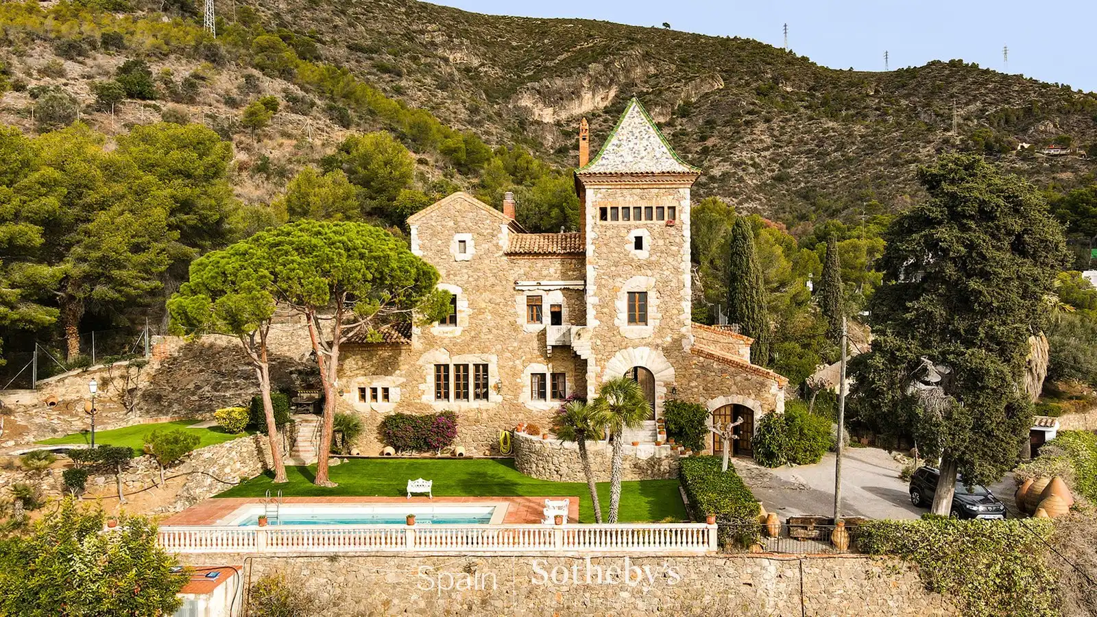 Vista exterior de Casa o xalet en venda en Castelldefels amb Aire condicionat, Calefacció i Jardí privat
