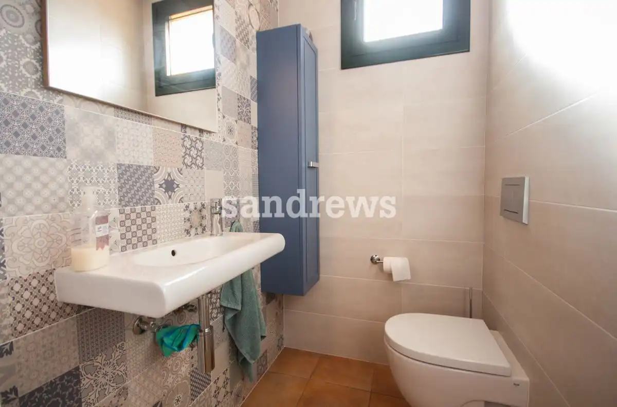 Baño de Casa o chalet en venta en Sant Miquel de Fluvià con Aire acondicionado, Calefacción y Jardín privado