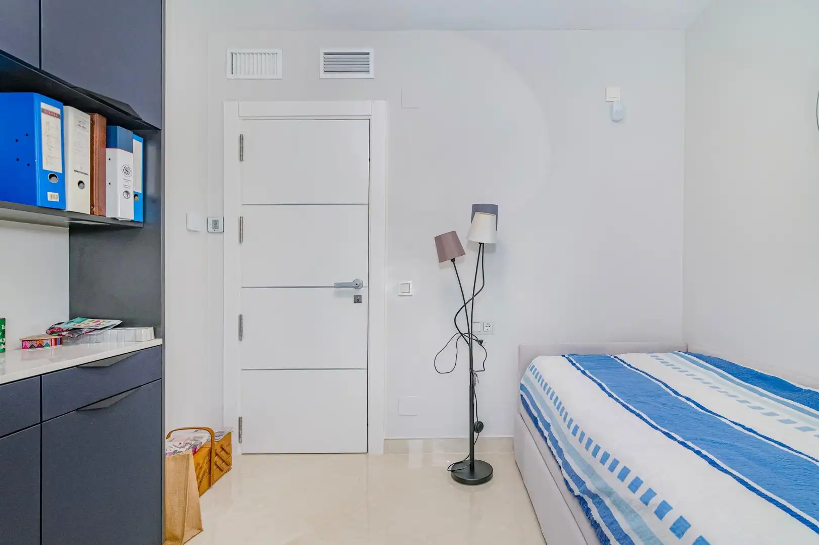 Dormitori de Casa o xalet en venda en Marbella amb Aire condicionat, Calefacció i Jardí privat