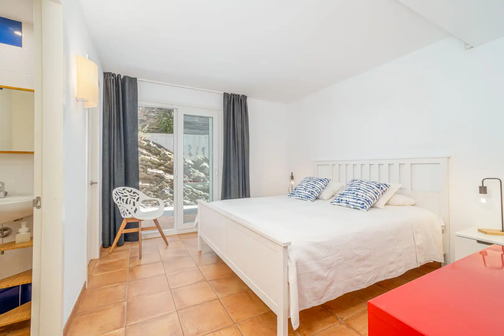 Dormitori de Casa adosada en venda en Cadaqués amb Aire condicionat, Calefacció i Terrassa