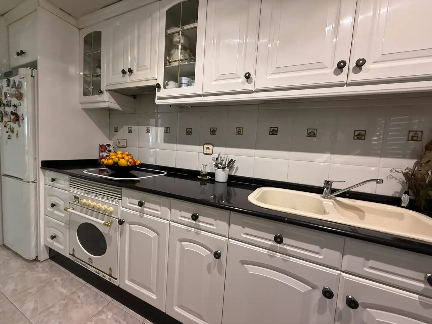 Cocina de Piso en venta en Castellón de la Plana / Castelló de la Plana con Aire acondicionado, Trastero y Horno