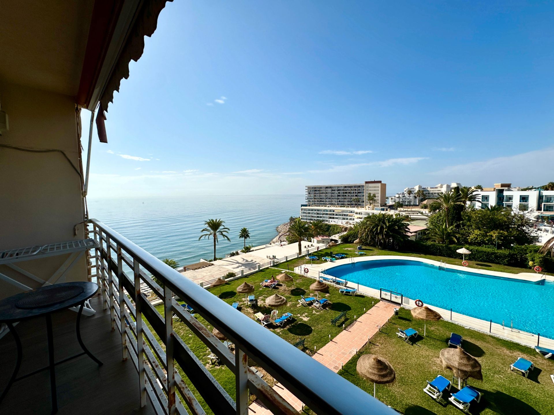 Habitación de Apartamento en venta en Torremolinos con Aire acondicionado, Terraza y Amueblado