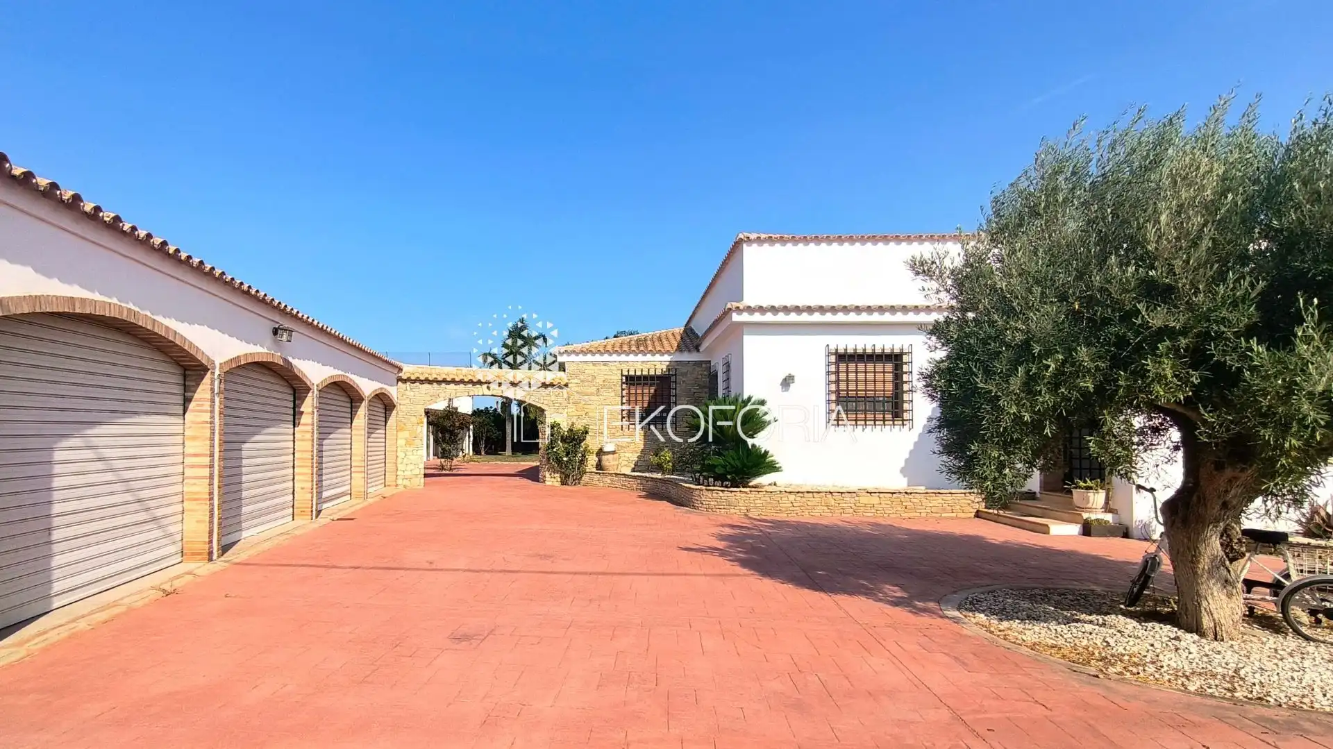 Vista exterior de Casa o chalet en venta en Bétera con Aire acondicionado, Calefacción y Piscina