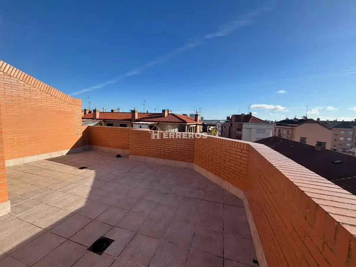 Àtic amb ascensor en venda a JORGE MANRIQUE