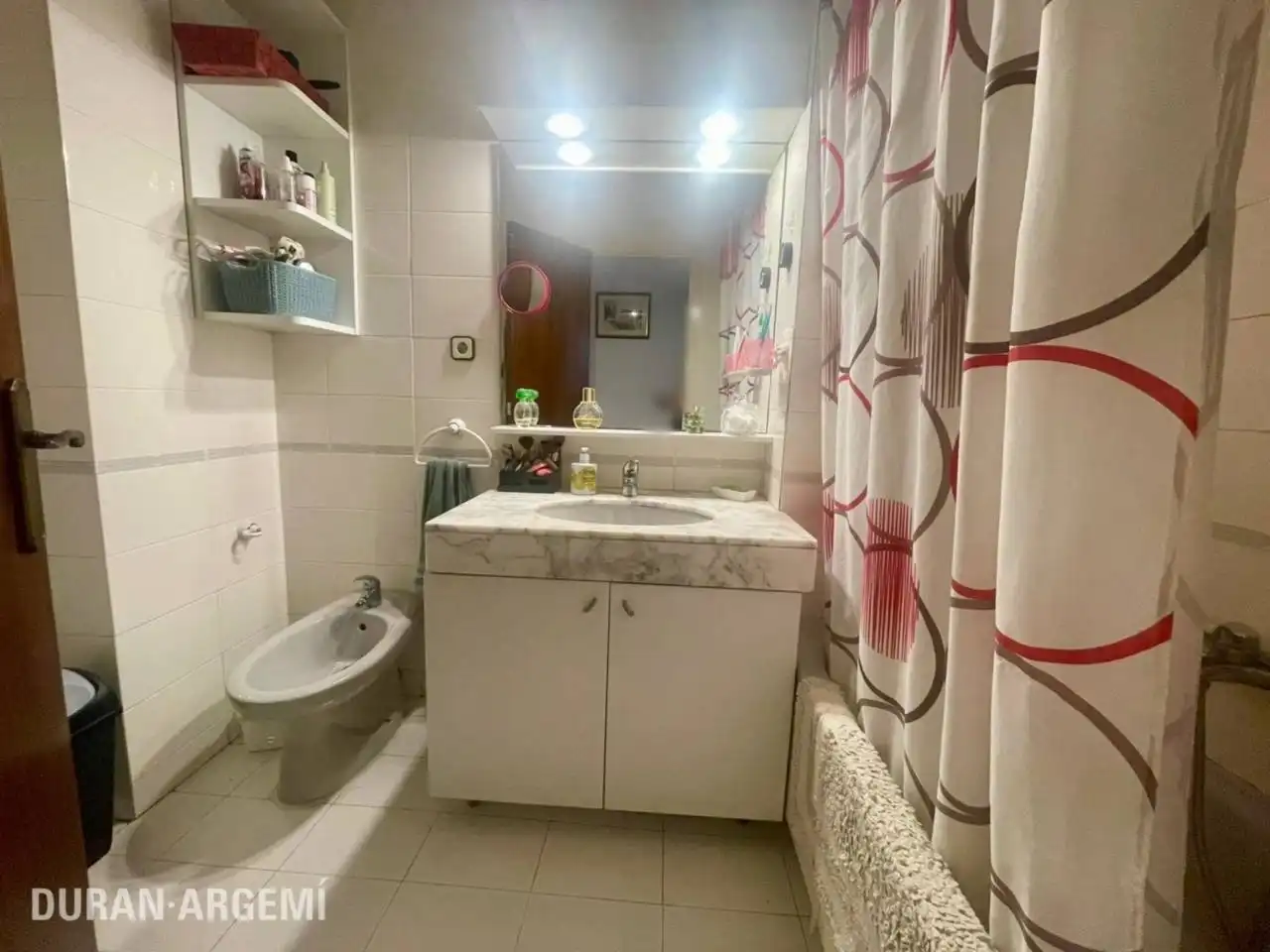 Baño de Piso en venta en Terrassa con Calefacción y Balcón