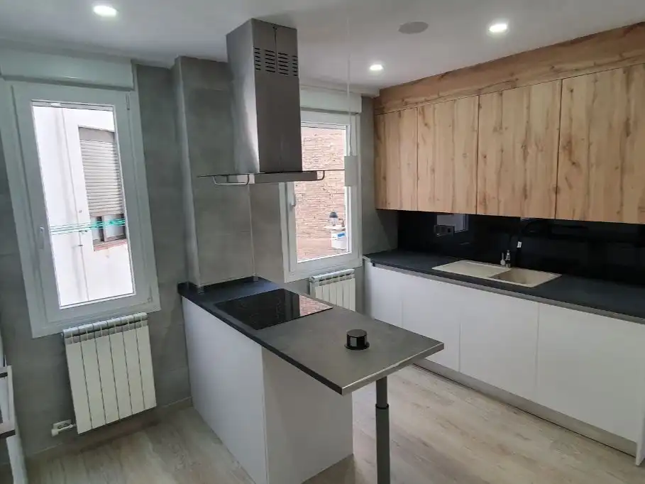 Wohnung mit Aufzug zur Miete in calle burgos 12