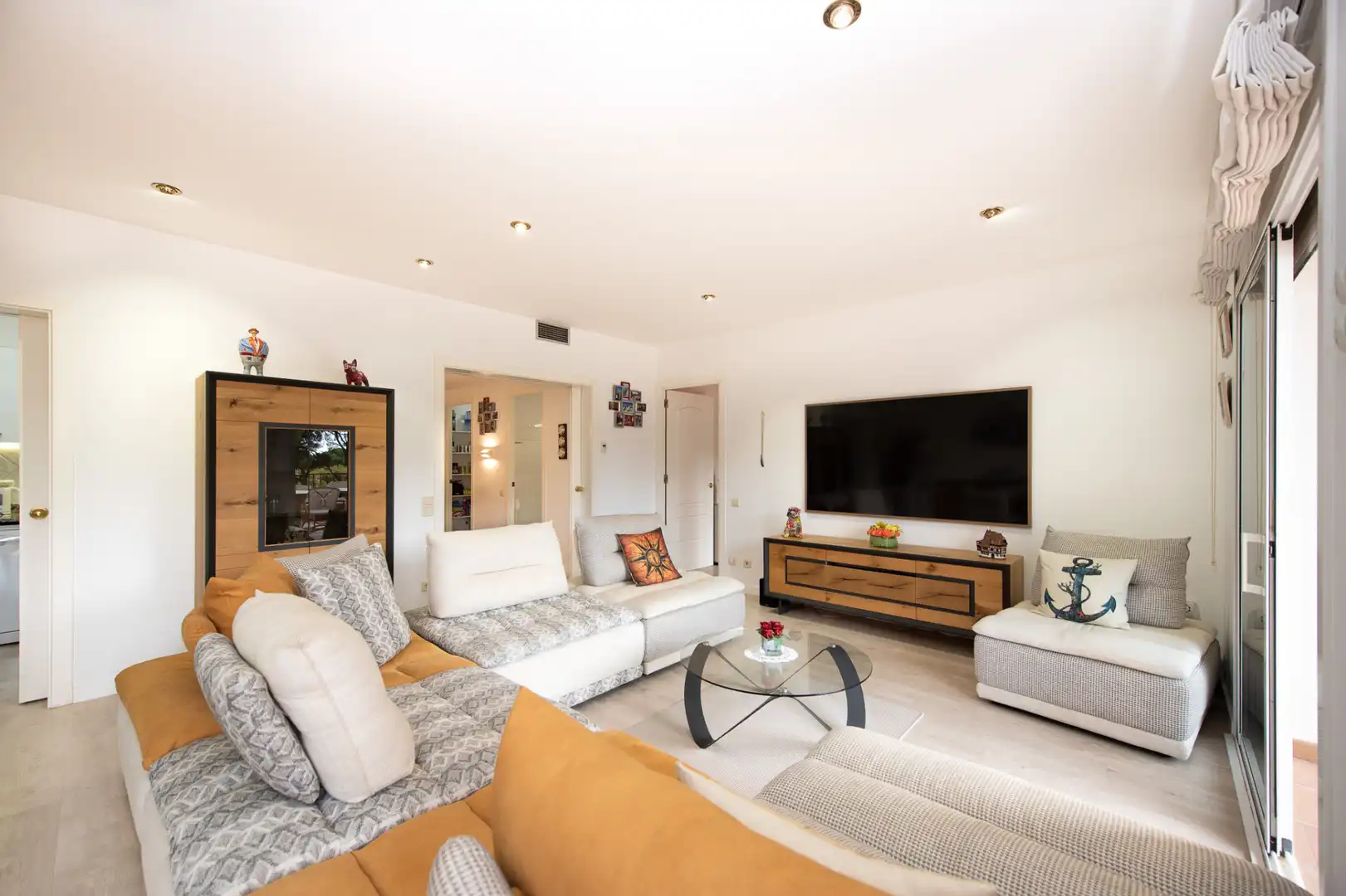 Sala de estar de Piso en venta en Sant Feliu de Guíxols con Aire acondicionado, Calefacción y Terraza