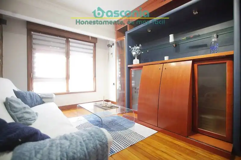 Exterior view of Flat for sale in Basauri   with Heating and Furnished
