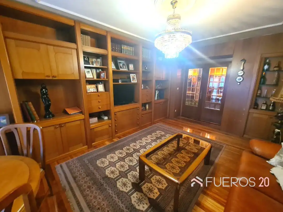 Sala de estar de Piso en venta en Barakaldo  con Calefacción, Terraza y Trastero