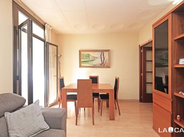 Appartement avec balcon à vendre à Sants - Montjuïc