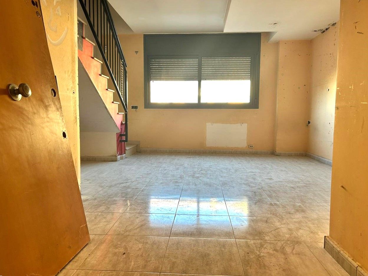 Sala d'estar de Dúplex en venda en Sant Quirze del Vallès amb Terrassa