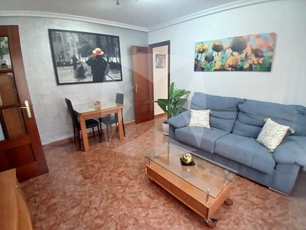 Living room of Flat for sale in Badajoz Capital  with Air Conditioner, Washing machine and Microwave