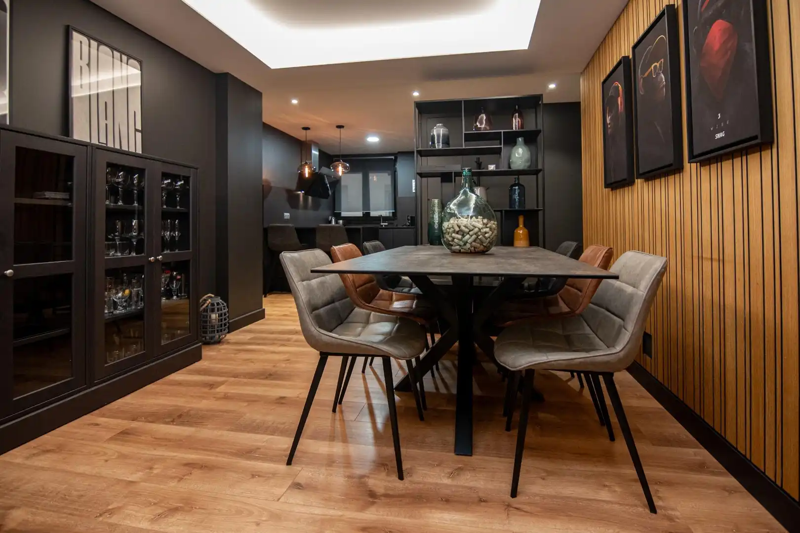 Comedor de Piso en venta en A Coruña Capital  con Calefacción, Trastero y Amueblado